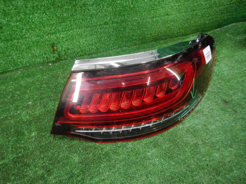 Фонарь правый внешний Mercedes GLC C253 (19-23)