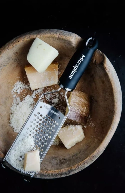 Microplane - Терка Gourmet Star / артикул   45009  / GTIN 098399450094