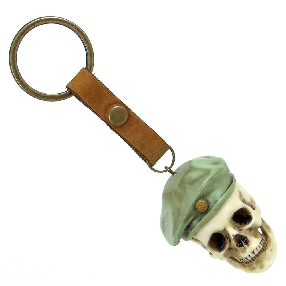 Брелок Череп в берете (107)