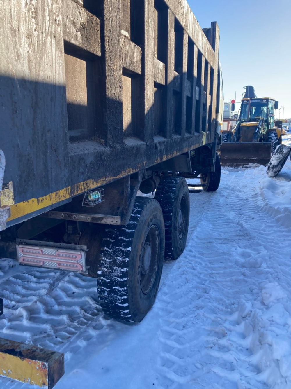 FAW J6 6x4 Самосвал CA3250P66K24T1E5 (Дизельный, 11,1 л, 390 л.с., МТ)