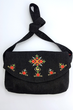 Сумка с чувашской вышивкой