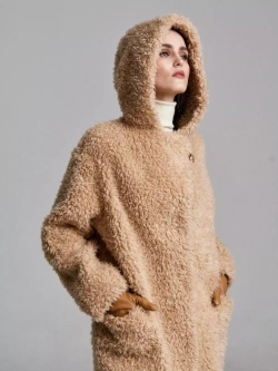 Шуба из овечьей шерсти чебурашка тедди, бежевая, SilverFox