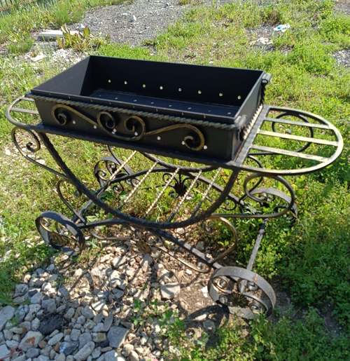 Мангал на колесах 20*20