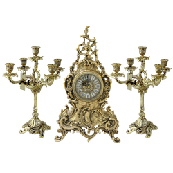 Bello De Bronze Каминные часы с канделябрами "Луи Велло"