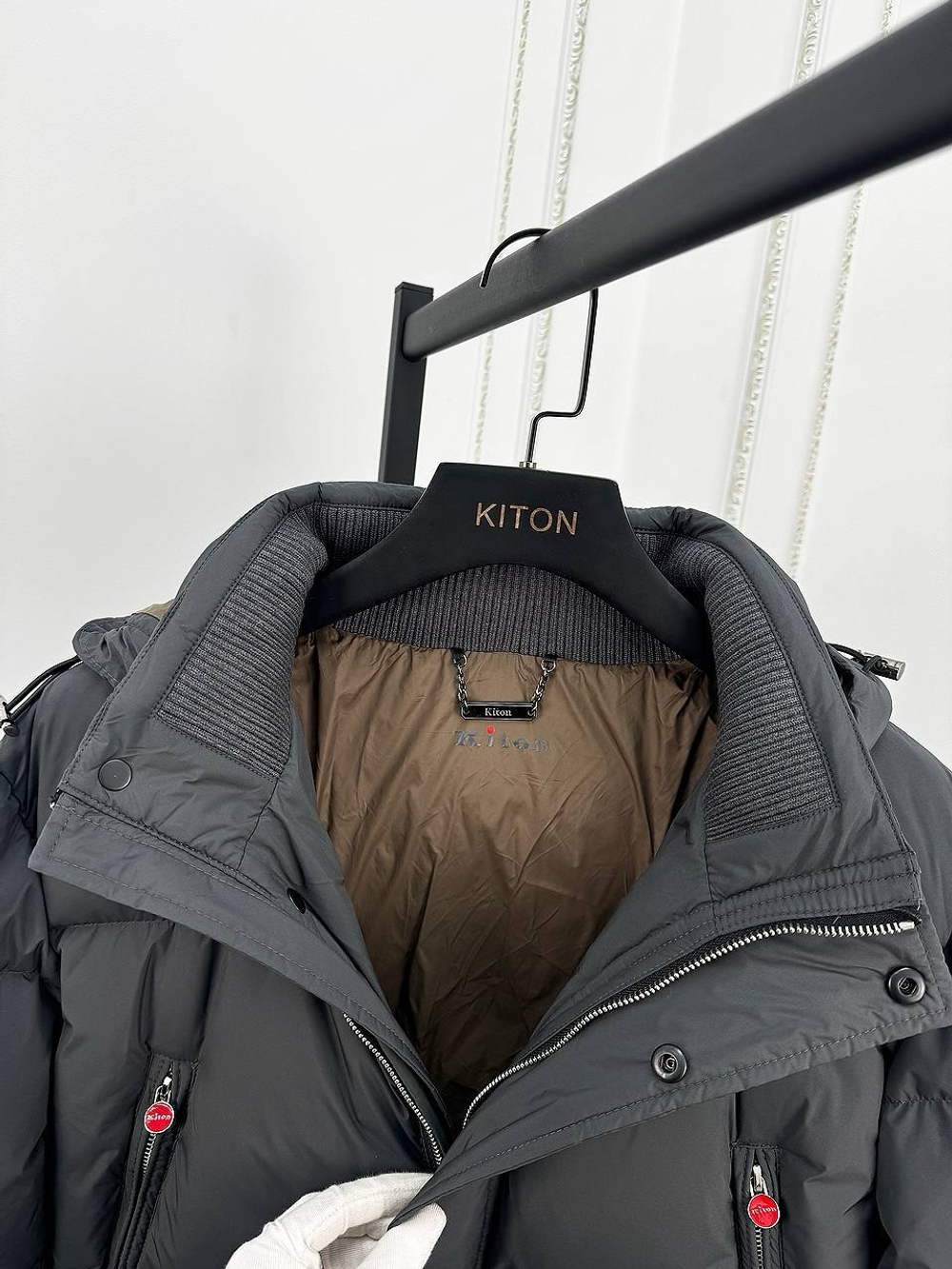 Пуховик Kiton