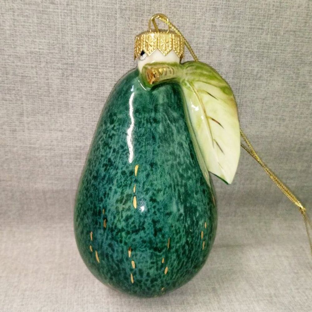 Фарфоровая ёлочная игрушка Авокадо