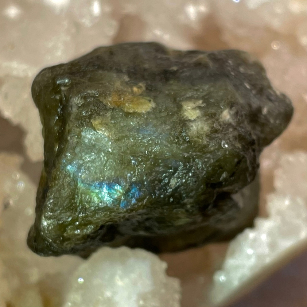 34859 Лабрадор необработанный 36мм