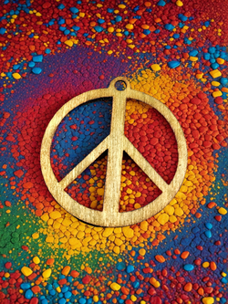 Кулон Пацифик. Материал дерево. Диаметр 5 см. Цвет Хаки