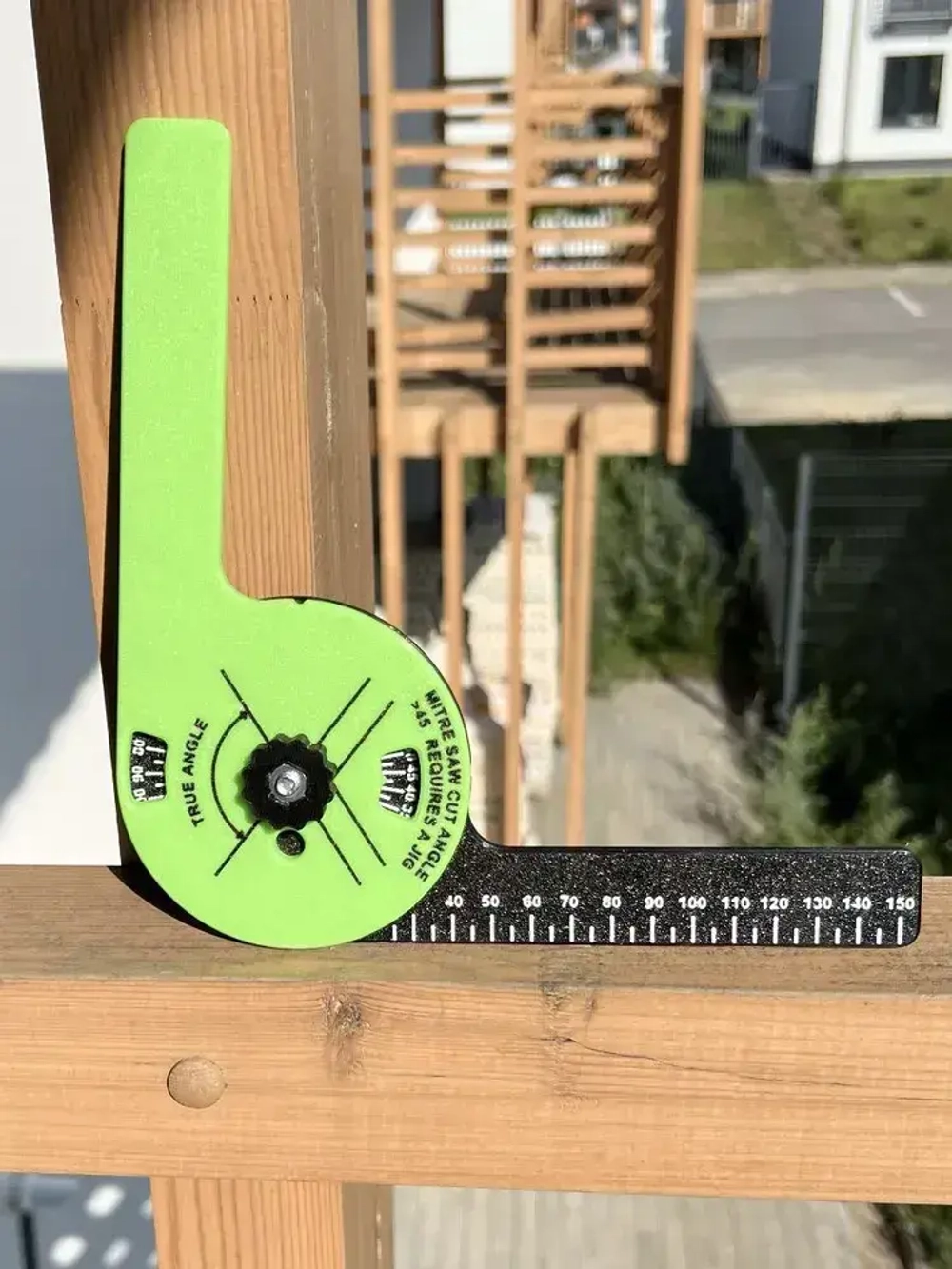 Угломер для запила плинтусов