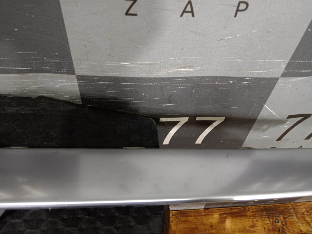 Накладка решетки радиатора верхняя Chery Arrizo 8 22-нв Б/У Оригинал 602003562AA