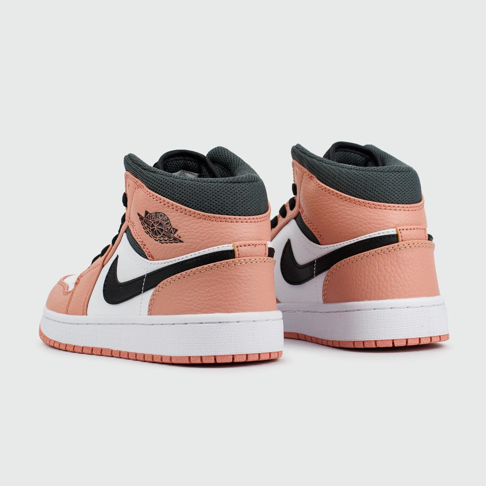 Кроссовки Nike Air Jordan 1 Wmns Pink Quartz