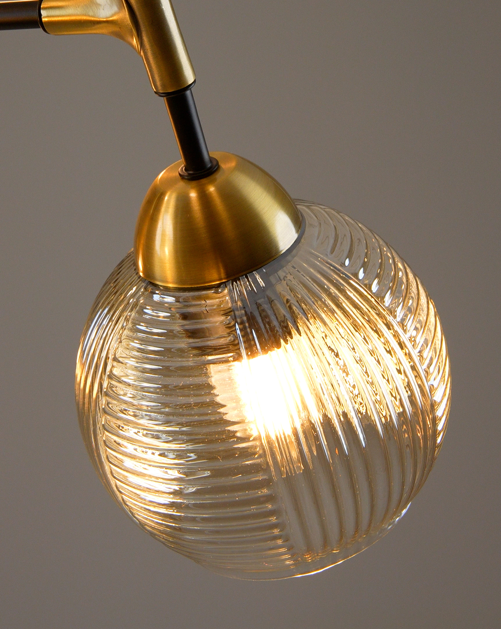 Светильник подвесной Moderli V10804-6P Arty