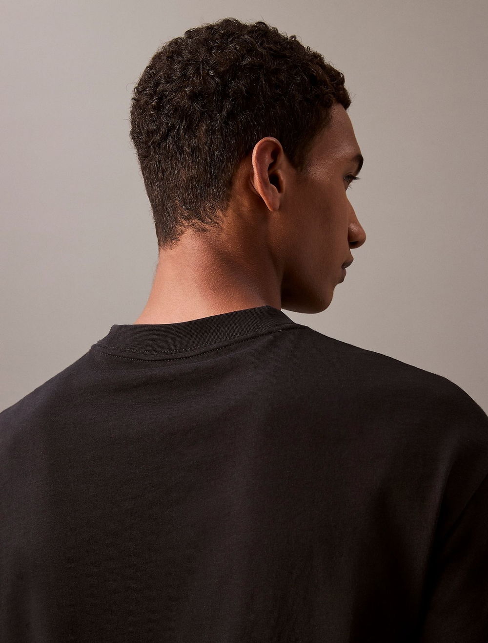 Футболка Calvin Klein Archive Logo Relaxed Black Beauty