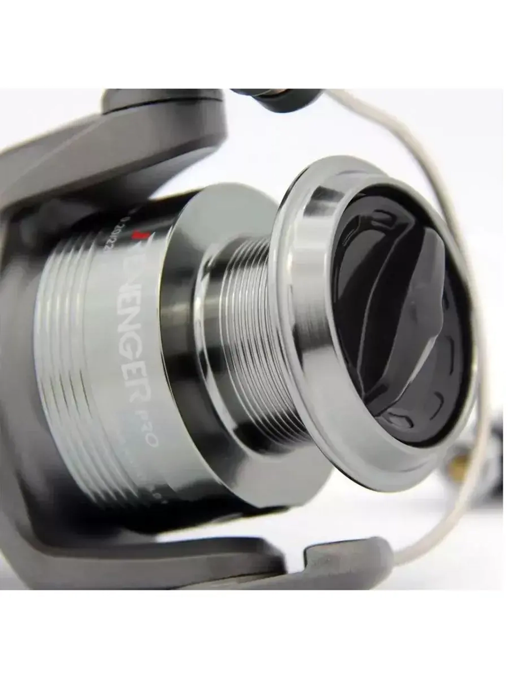 Катушка безынерционная Revenger Pro 30