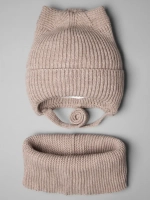 Шапка для девочки на осень с ушками