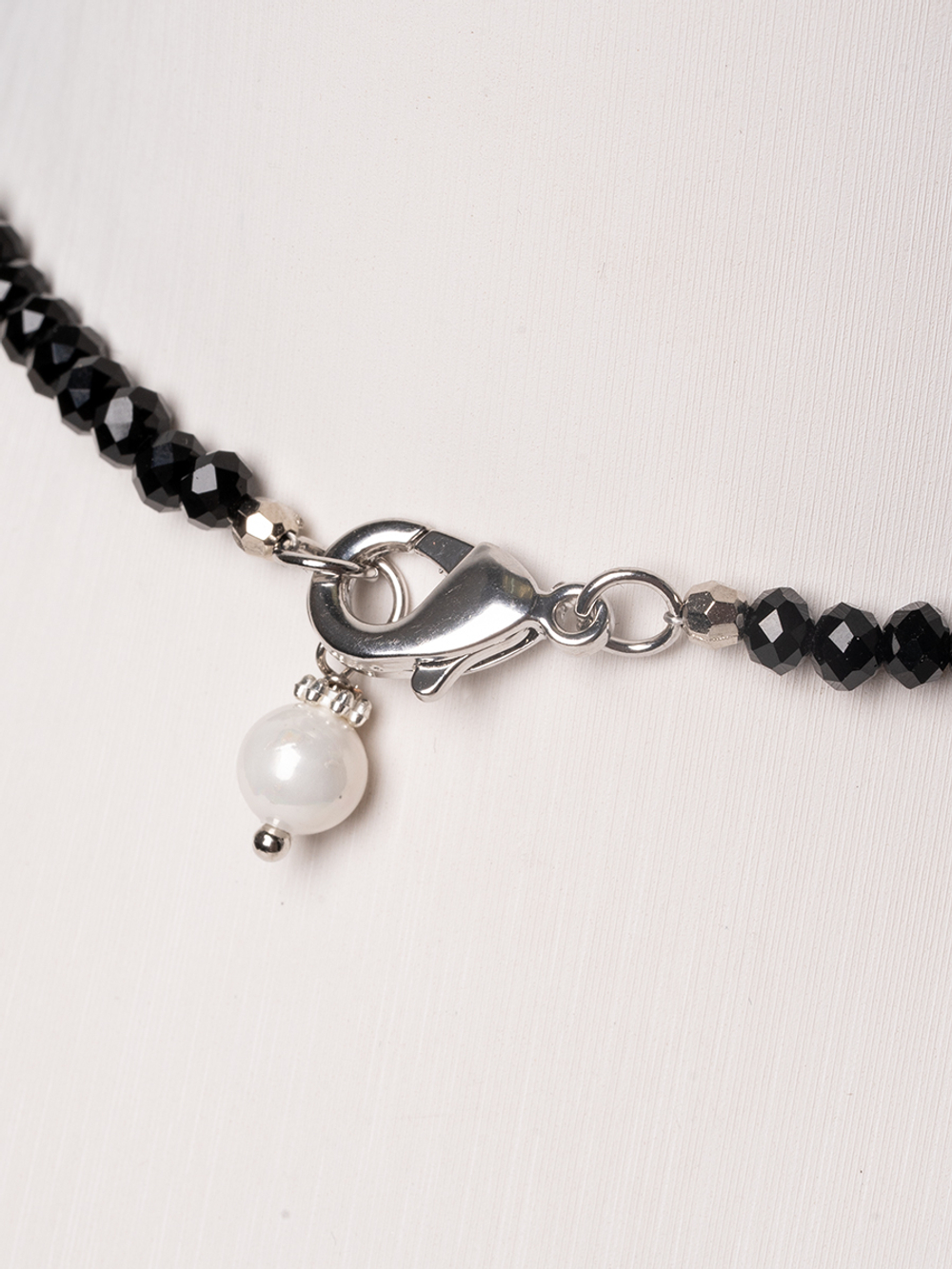 10151841 Колье Роман с камнем