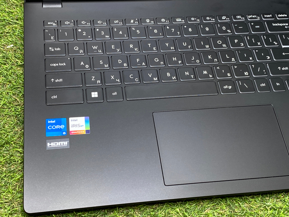 Ноутбук MSI i5-13/Iris Xe/16GB/SSD512/ Modern 15 B13M-610XRU [9S7-15H112-610]/Windows 10