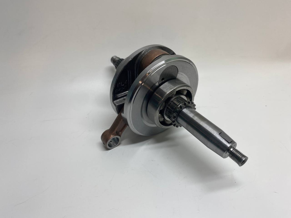 Коленвал двигатель 162 FML-2 W190