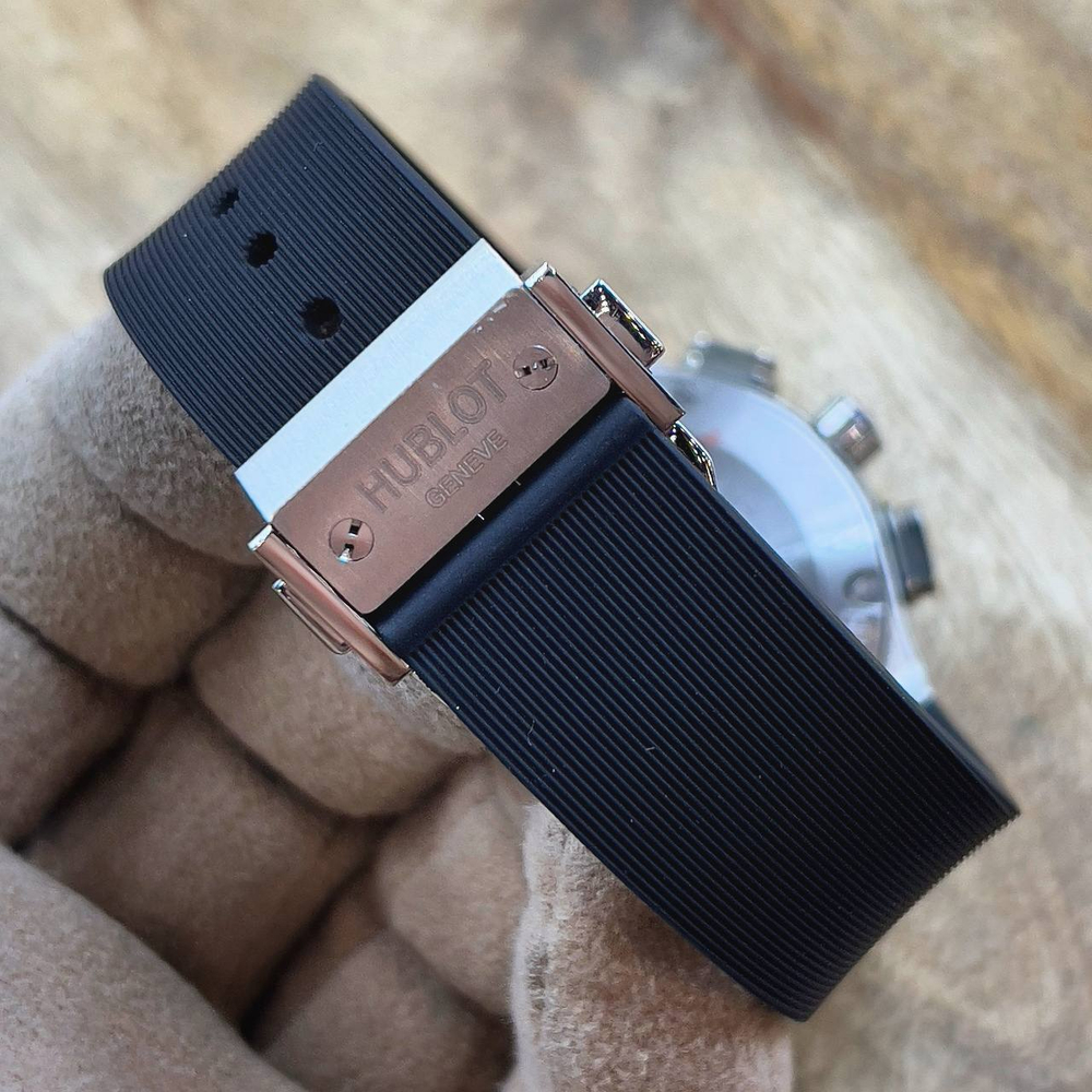Часы Hublot