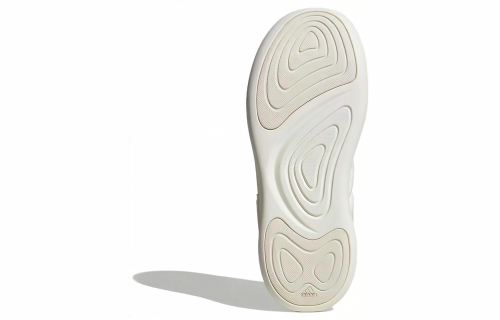 Кроссовки Adidas Adipuff