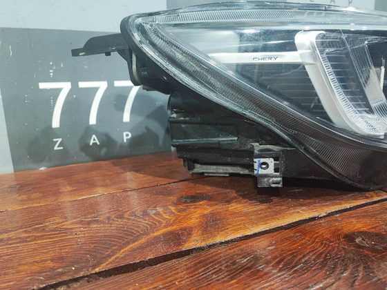 Фара правая LED Chery Tiggo 8 Pro 21-нв Б/У Оригинал 605000235AA