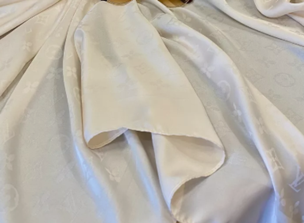 Шёлковый платок Louis Vuitton