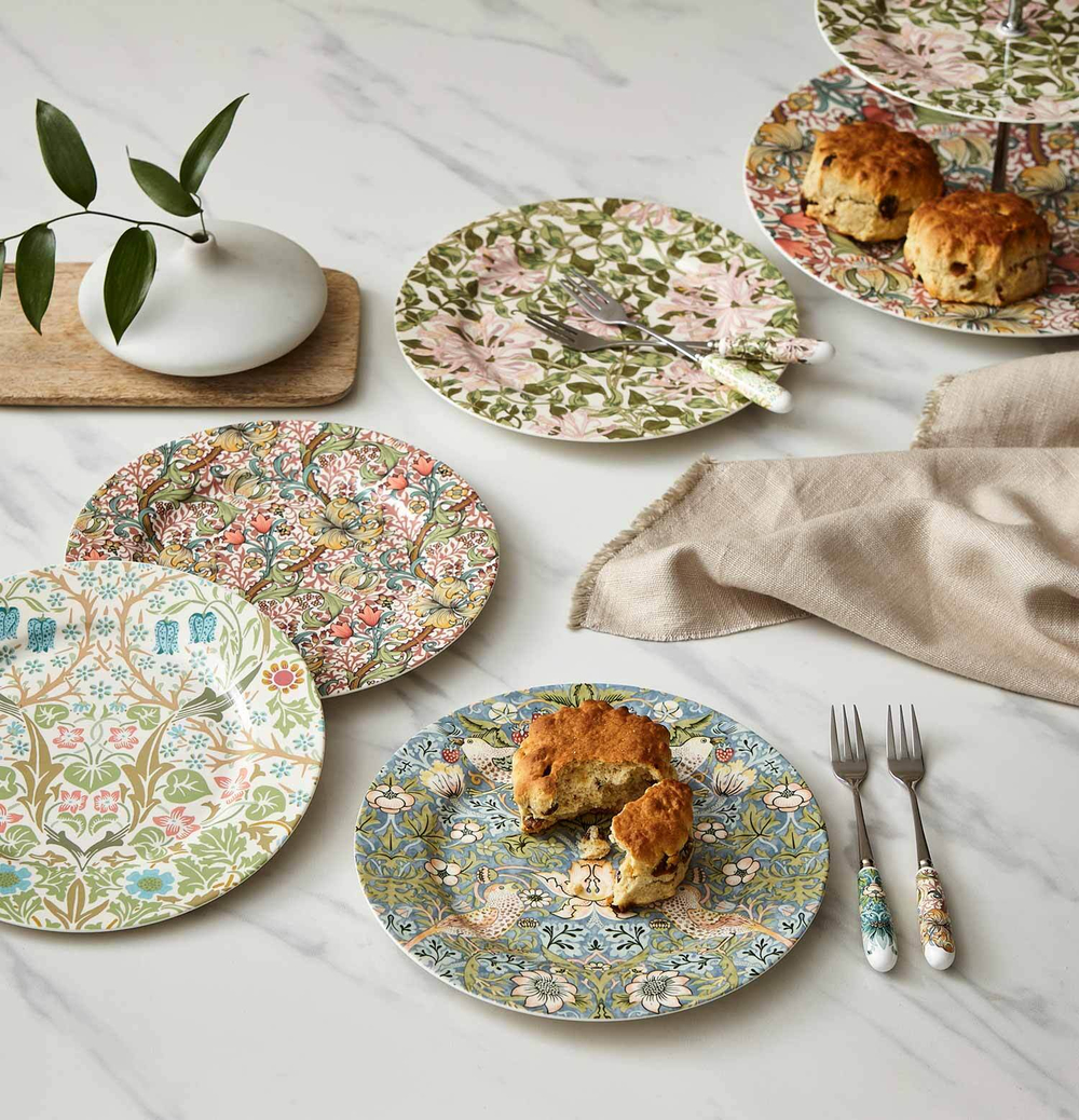 Spode Тарелка Morris & co. Тарелка для завтрака 20 см Honey Suckle
