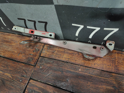 Кронштейн крыла переднего правого LADA Granta 18-нв Б/У Оригинал 8450104278