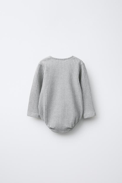 ZARA БОДИ В РУБЧИК ИЗ МЯГКОЙ ТКАНИ, СЕРЫЙ