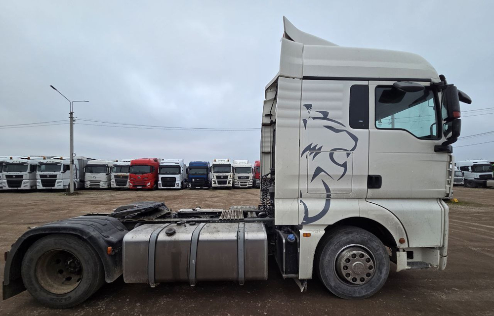 SITRAK C7H 4x2 Седельный тягач ZZ4186V391HE (Дизельный, 12,4 л, 480 л.с., МТ)