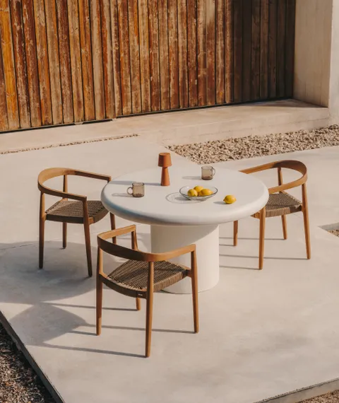 Стол Addaia Ø120 см из белого цемента 