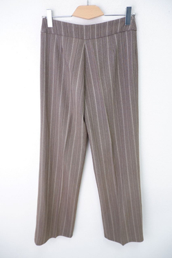 Брюки бежевые в полоску 46 размер
