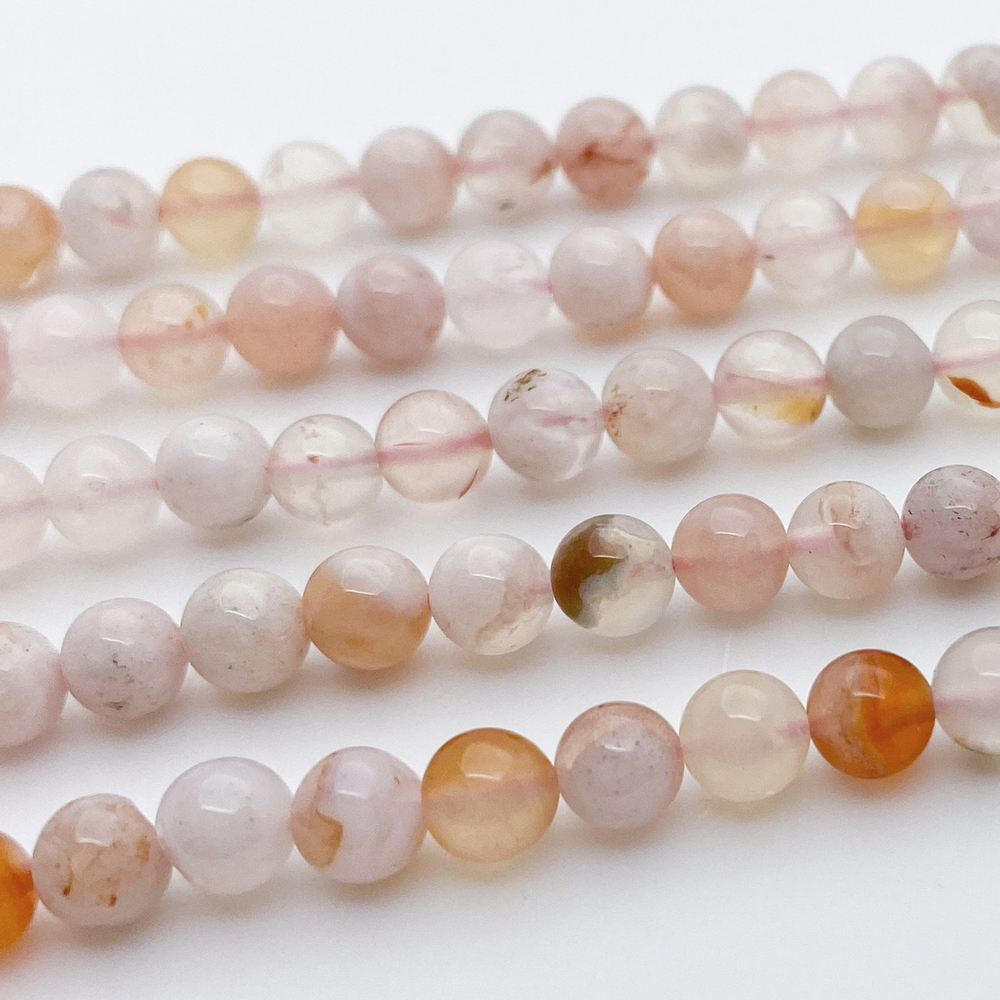 Бусины Халцедон &quot;Сакура&quot;, диаметр 5,9-6,1 мм, цена за 30-31 шт (1/2 нити)