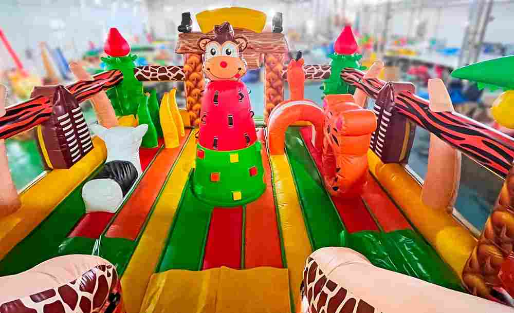 Коммерческий надувной батут «Сафари Ультра 2», 10*6*6 м