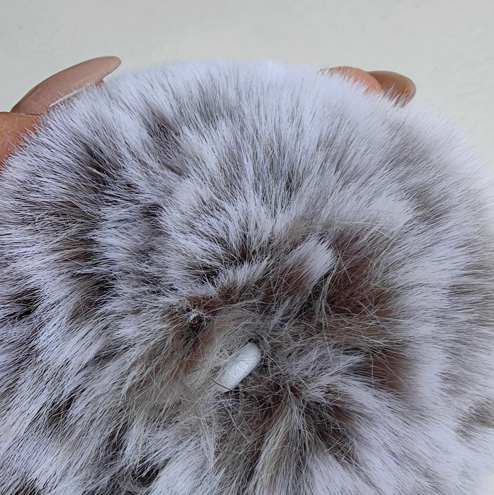 Помпон из искусственного меха "Мелированный серый" d=9 см