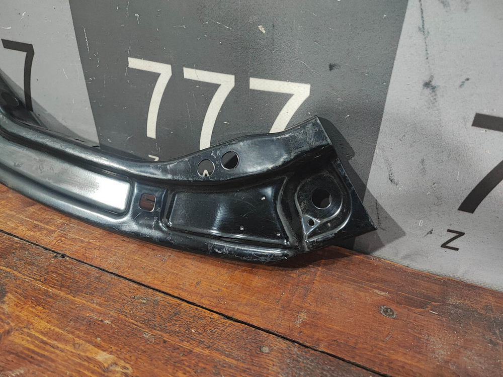 Кронштейн передней панели левый Skoda Rapid 2 20-нв Б/У Оригинал 60U805931