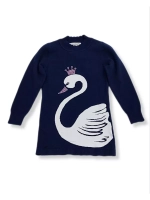 Детская кофта для девочки с лебедем.