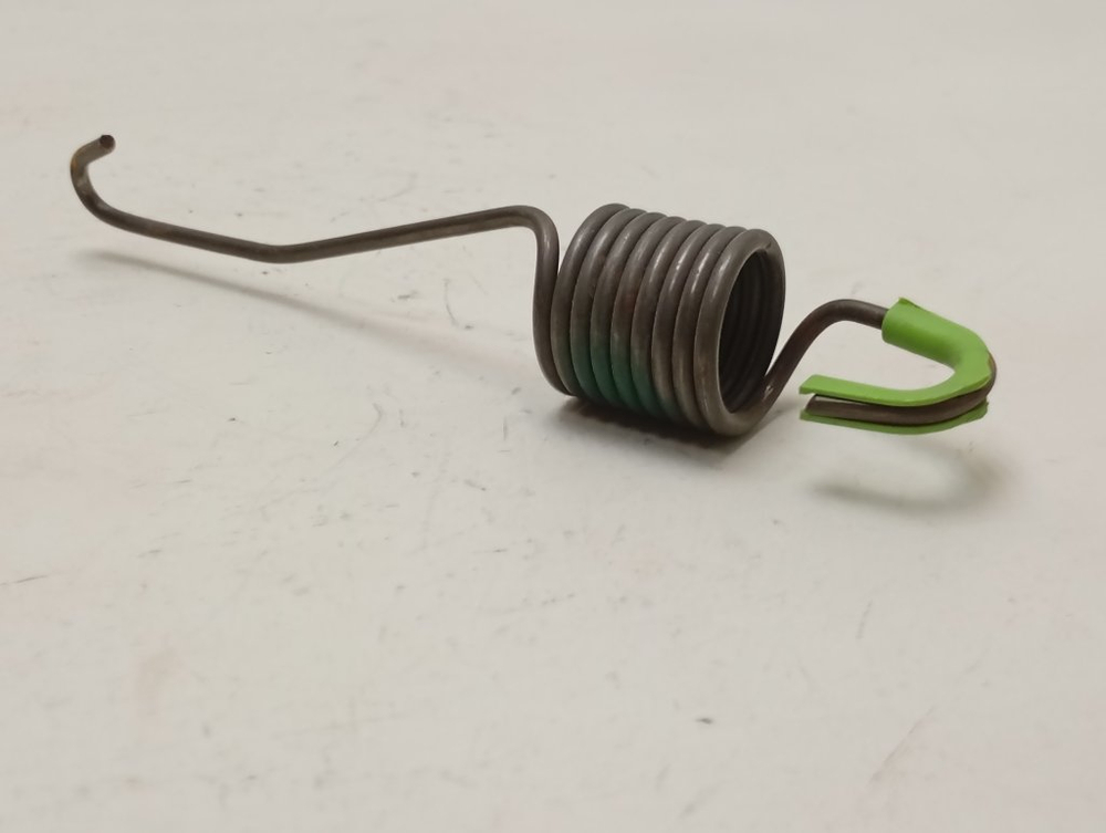 RST602 кт66 Пружина бака для стиральной машины Hotpoint-Ariston RST602 б/у