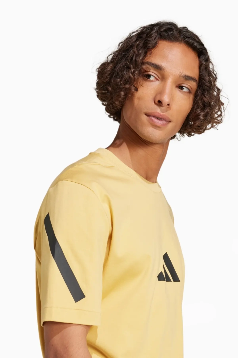 Футболка adidas Z.N.E. Tee - желтый