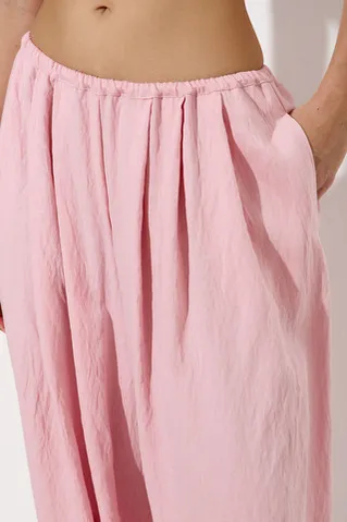 Брюки алладины из вискозы розового цвета