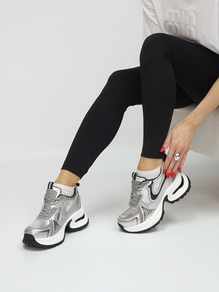 Кроссовки женские демисезонные