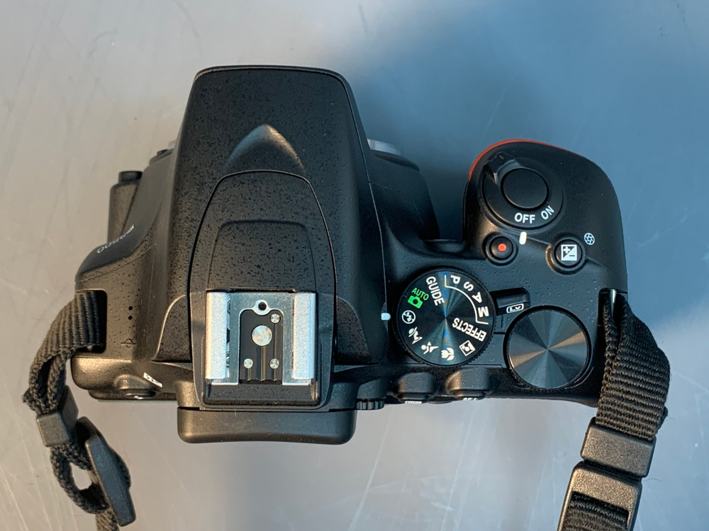 Nikon D3500 Kit 18-55mm 9067 Кадров