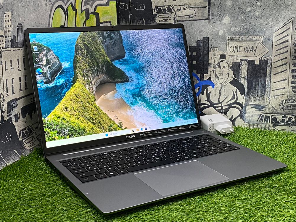 Ноутбук Tecno 16' Ryzen 5 5625U/8GB/512GB/ MegaBook K16S AMD[K16SDA]/Windows 11