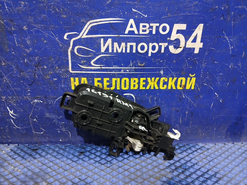 Ручка двери задней левой салонная Honda CR-V 2011-2016