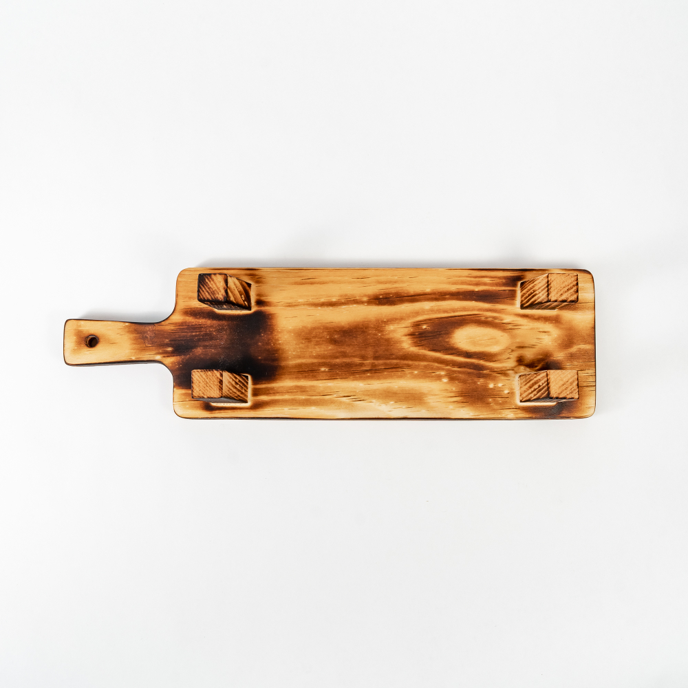 Деревянная сервировочная  доска для подачи блюд и закусок из древесины кедра. Art of Siberia. RD7