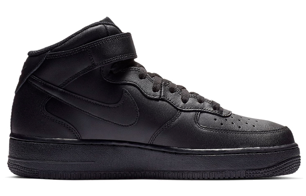 Nike Air Force 1 Mid "Triple Black"