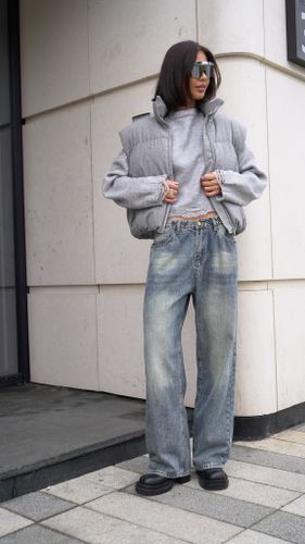 Серый стеганый жилет