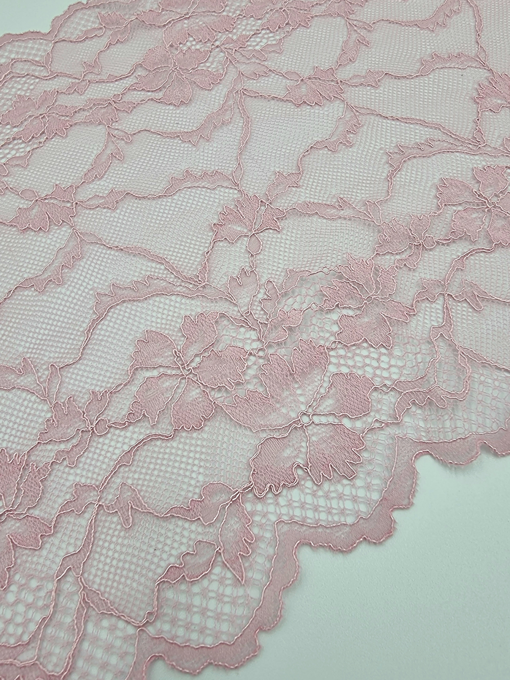 Кружево эластичное розовое КС124 (22 см)