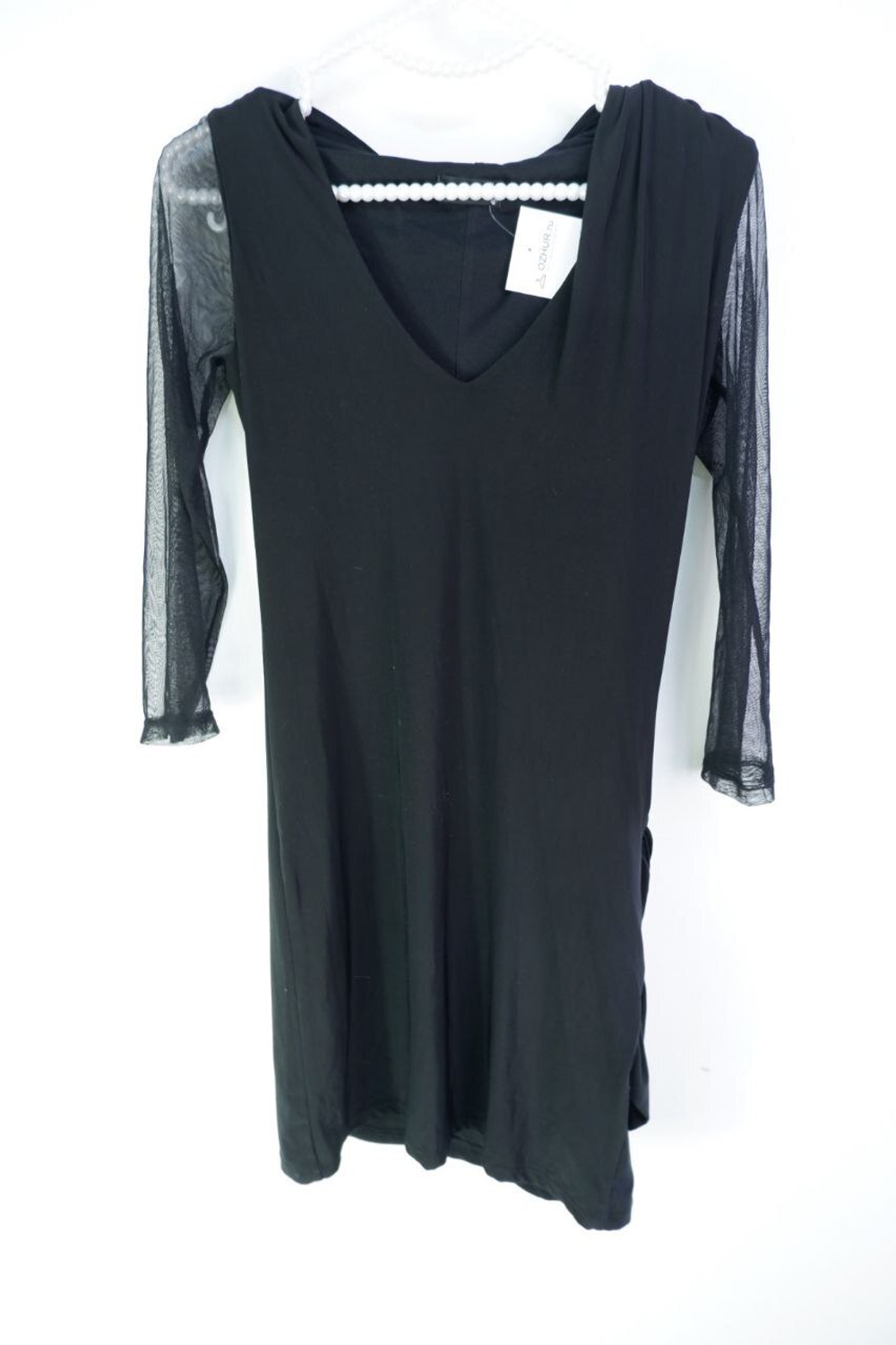 Платье ZAFFIRO по фигуре с изящными рукавами и сложным дизайном 42 размер