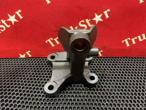 Кронштейн двигателя передний левый 2019г.